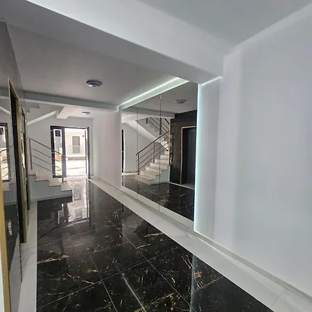 Lovis Summer Năvodari