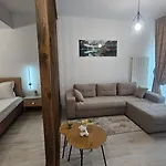 Lovis Summer Apartament *
