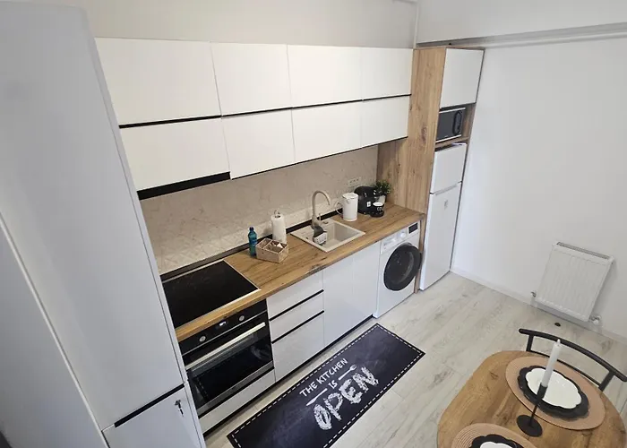 Lovis Summer * Navodari